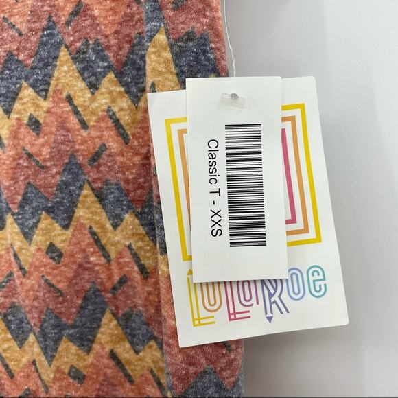 Lularoe Classic T Shirt Short Sleeve Chevron Zig Zag Orange XXS NEW - Picture 6 of 11